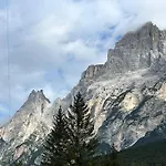 Lägenhet Mansarda Su Due Livelli Nel Cuore Delle Dolomiti *